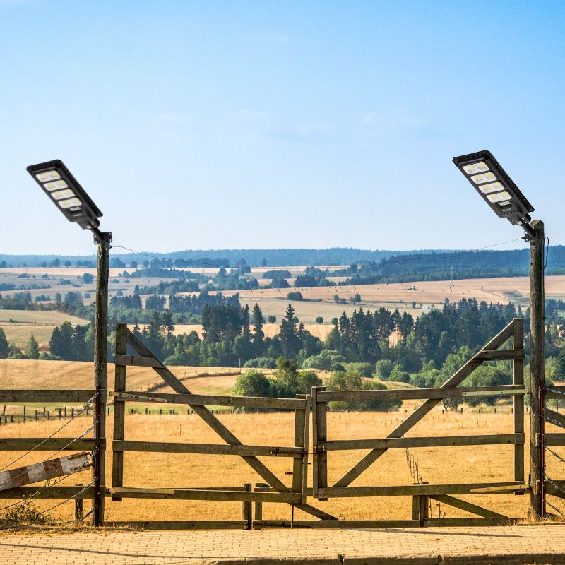 4 pack 200W solar street lights 25000 lumens