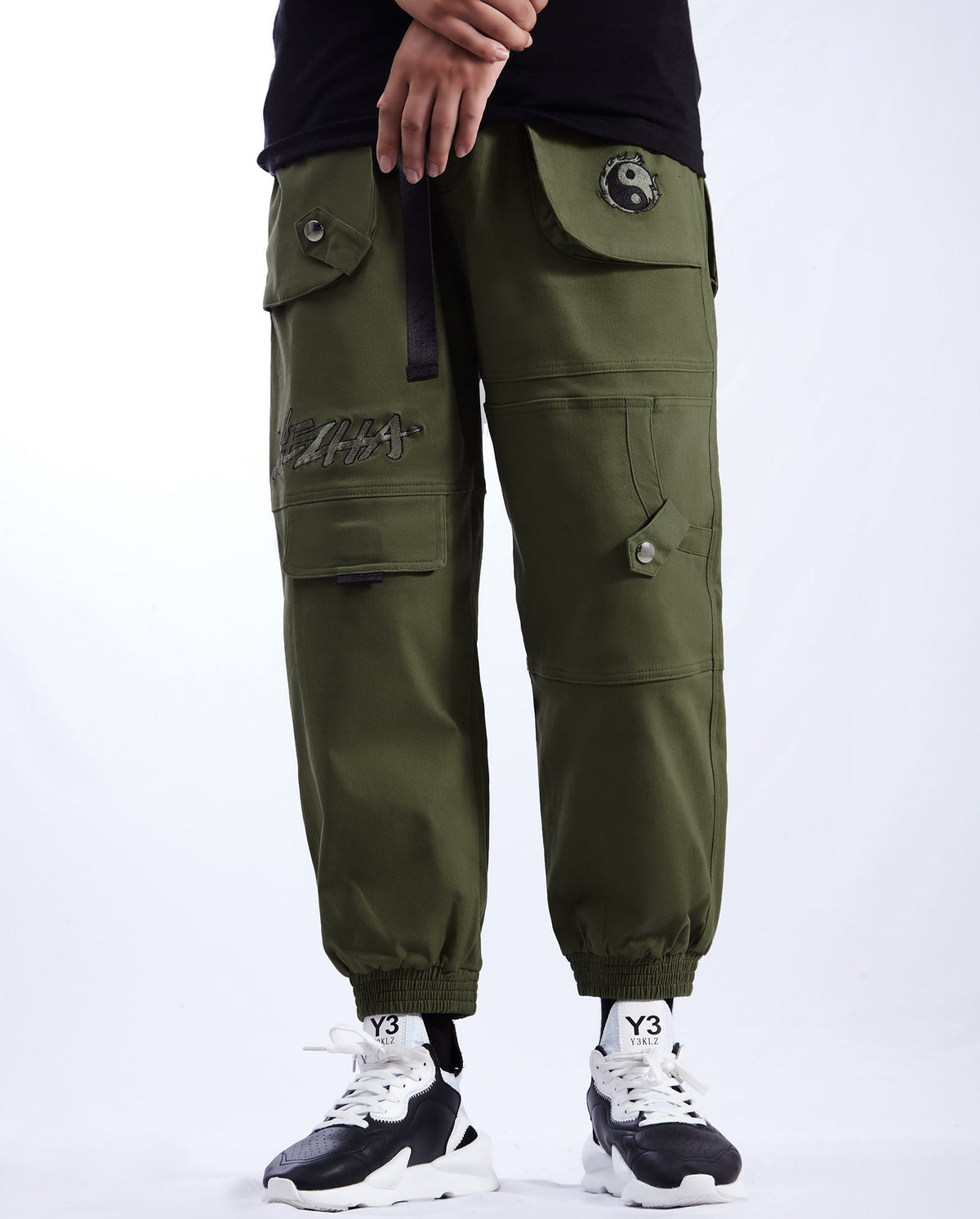 IBP332 Yin Yang Army Green Cargo Pants