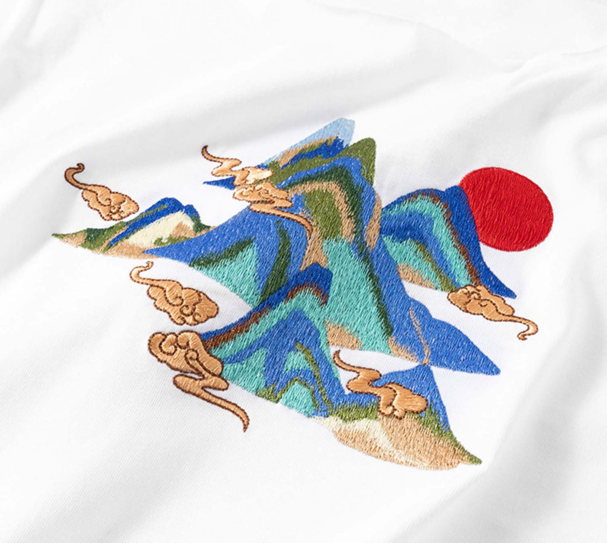 KH740 Mountains Embroidery Tee