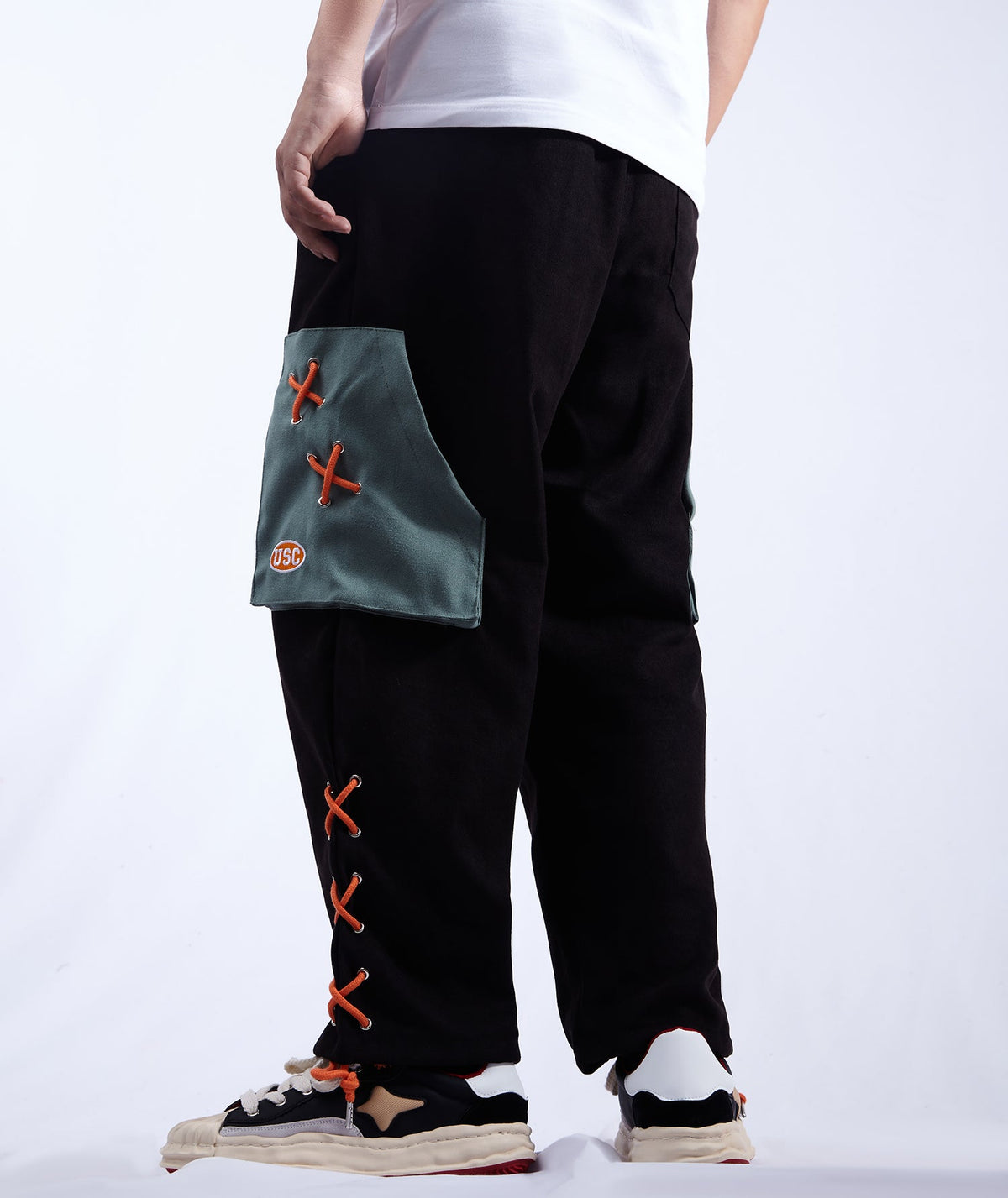 YEP5 UUC Laced Pants