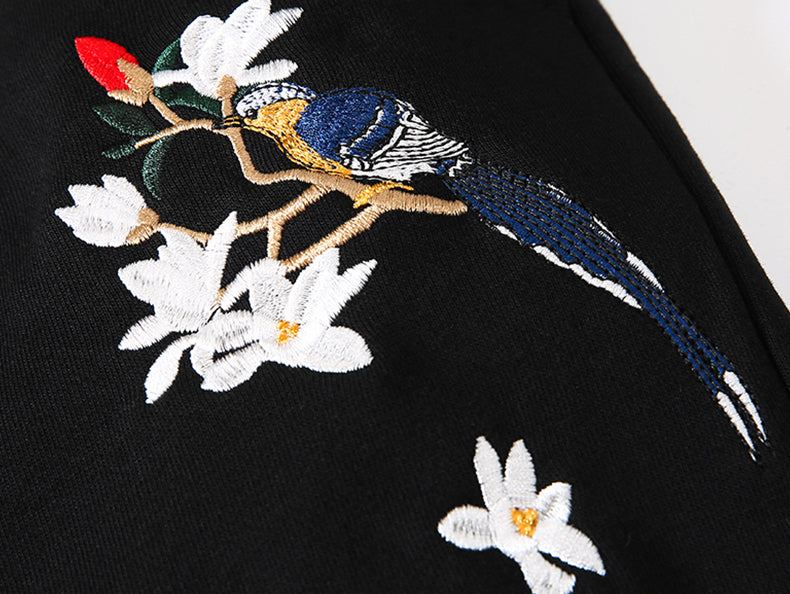 7046 Flowers Embroidery Joggers