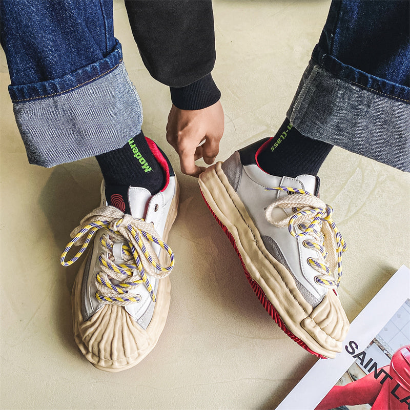 22020 EMA 12 Sneakers