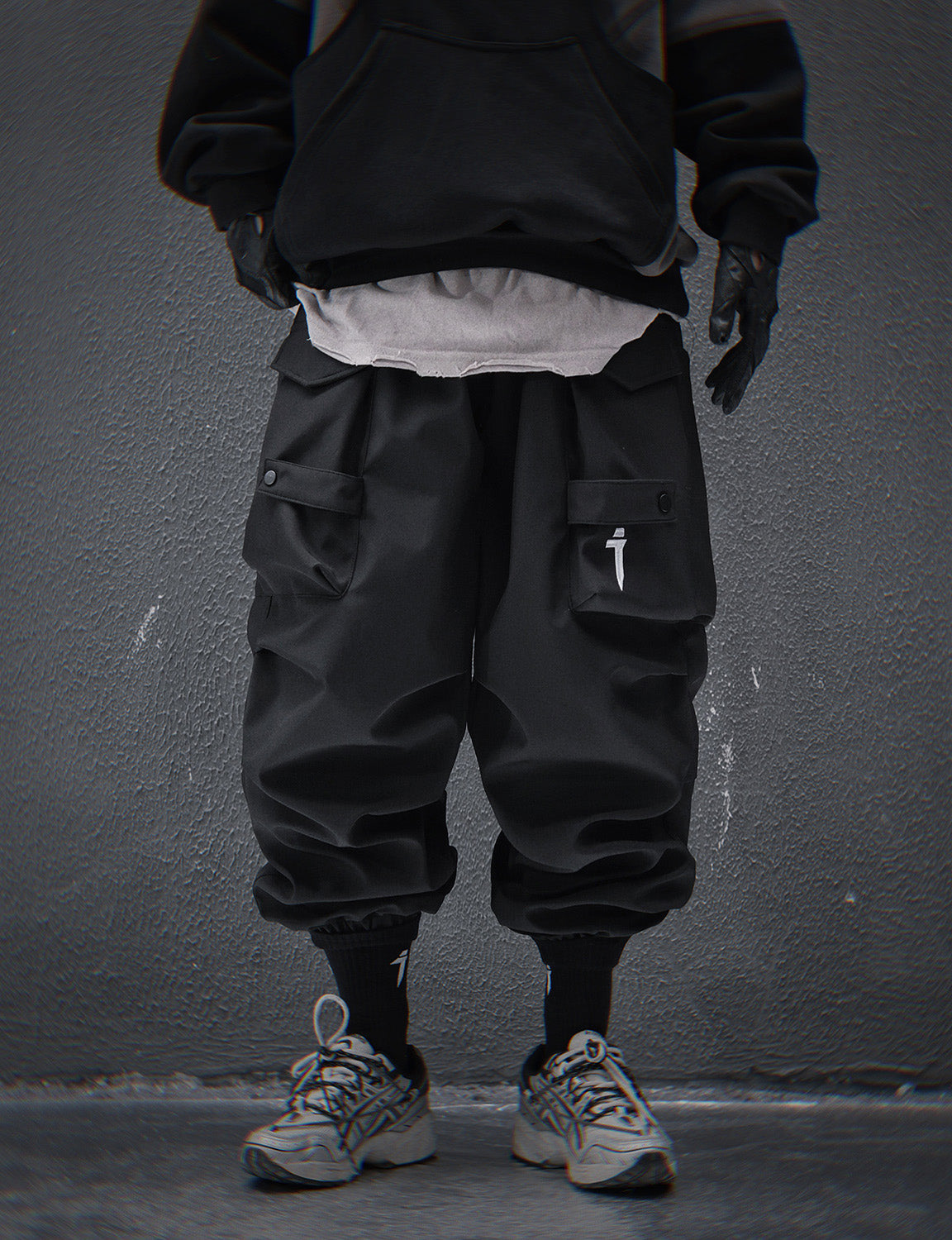 HiP42 Black Techwear Joggers